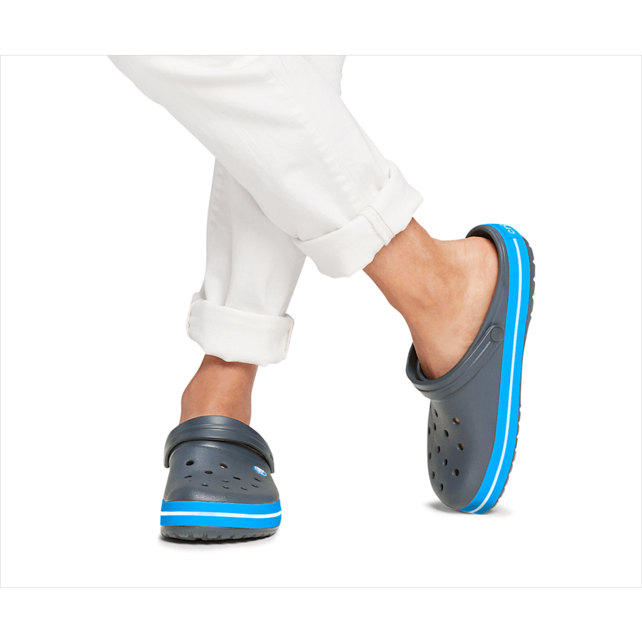 products/11016_07W_ALT111 - Crocs