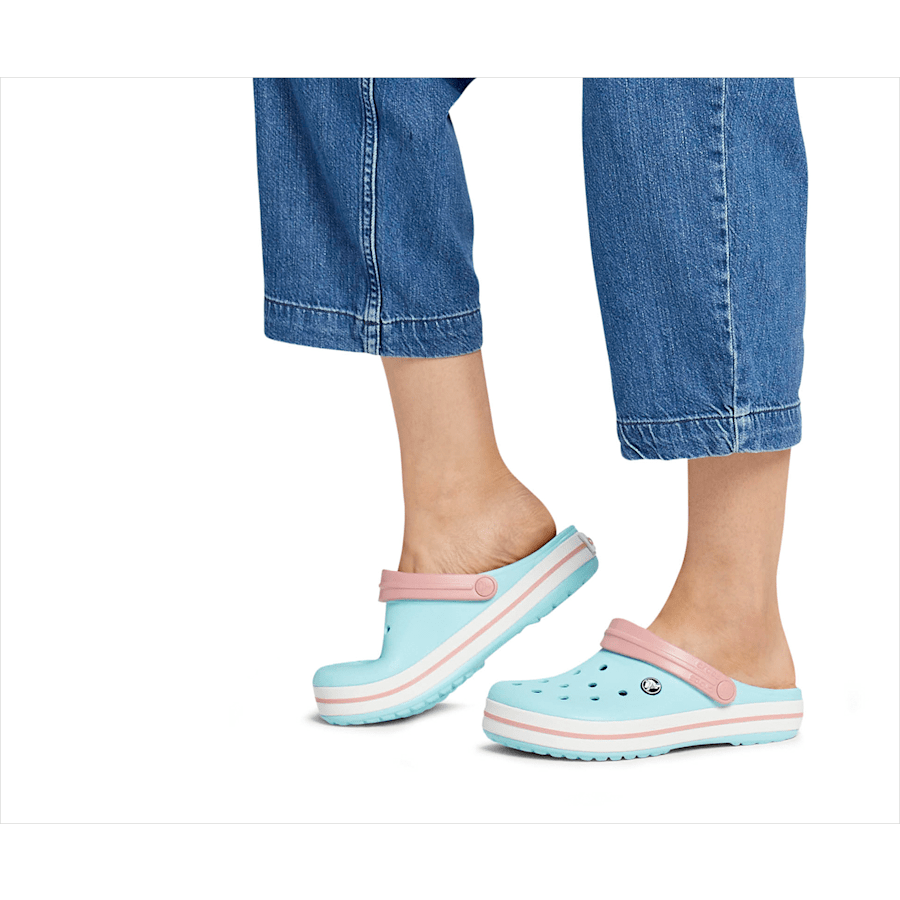 products/11016_4S3_ALT111 - Crocs