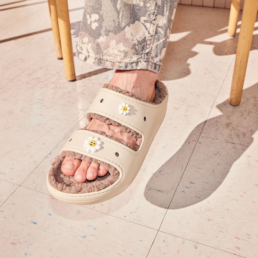 Color Classic Cozzzy Sandal - Bottom - Crocs