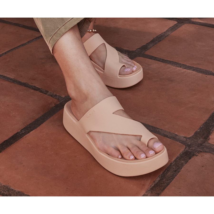 Pink Caramel Getaway Platform Toe Loop - Style - Crocs