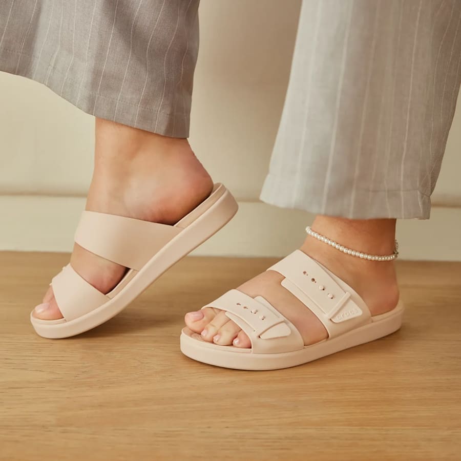 Quartz Brooklyn Buckle Low Low - Lifestyle - Crocs