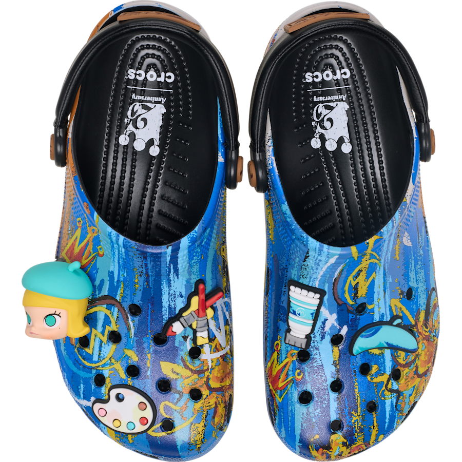 Multi POP MART MOLLY Classic Clog - Seitenansicht - Crocs