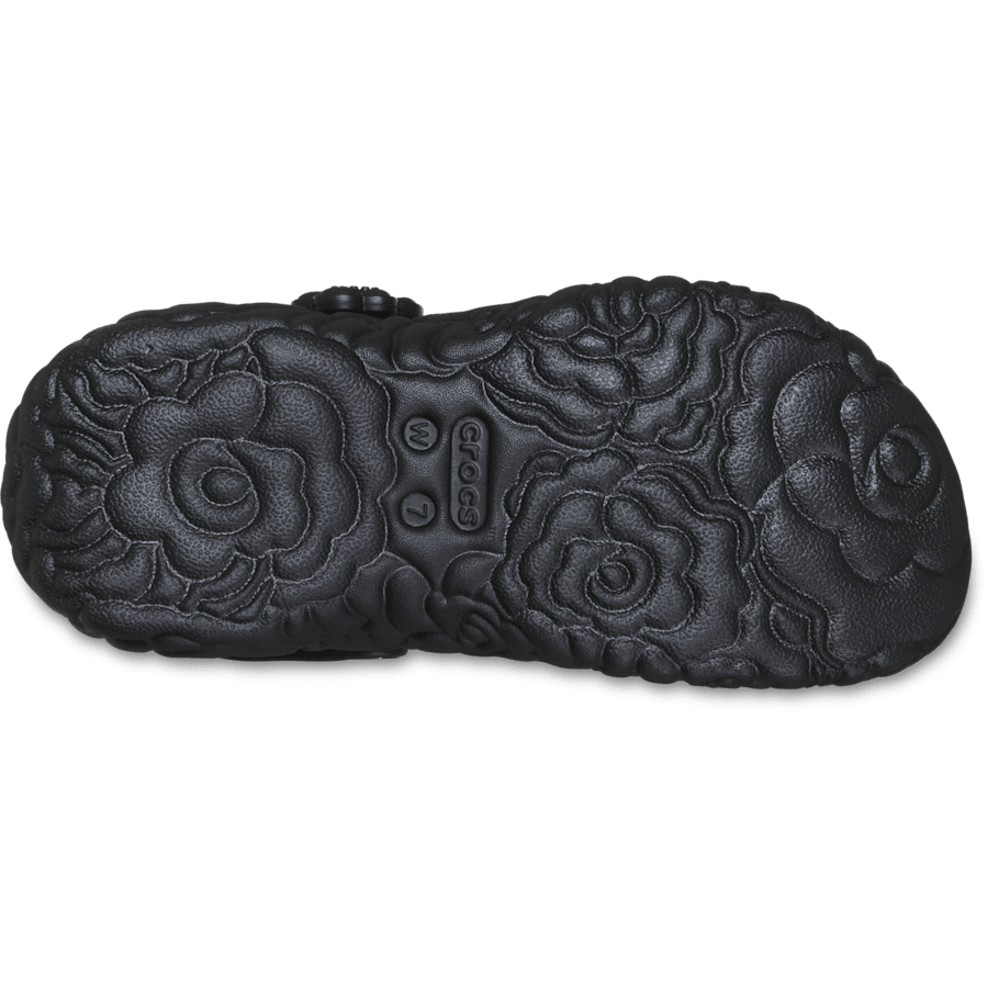 Black Classic Platform Bloom Clog - Ansicht von unten - Crocs