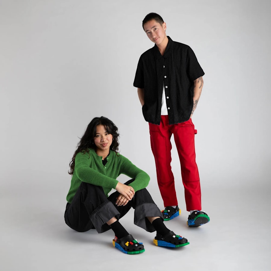 products/213655_90H_ALT180 - Crocs