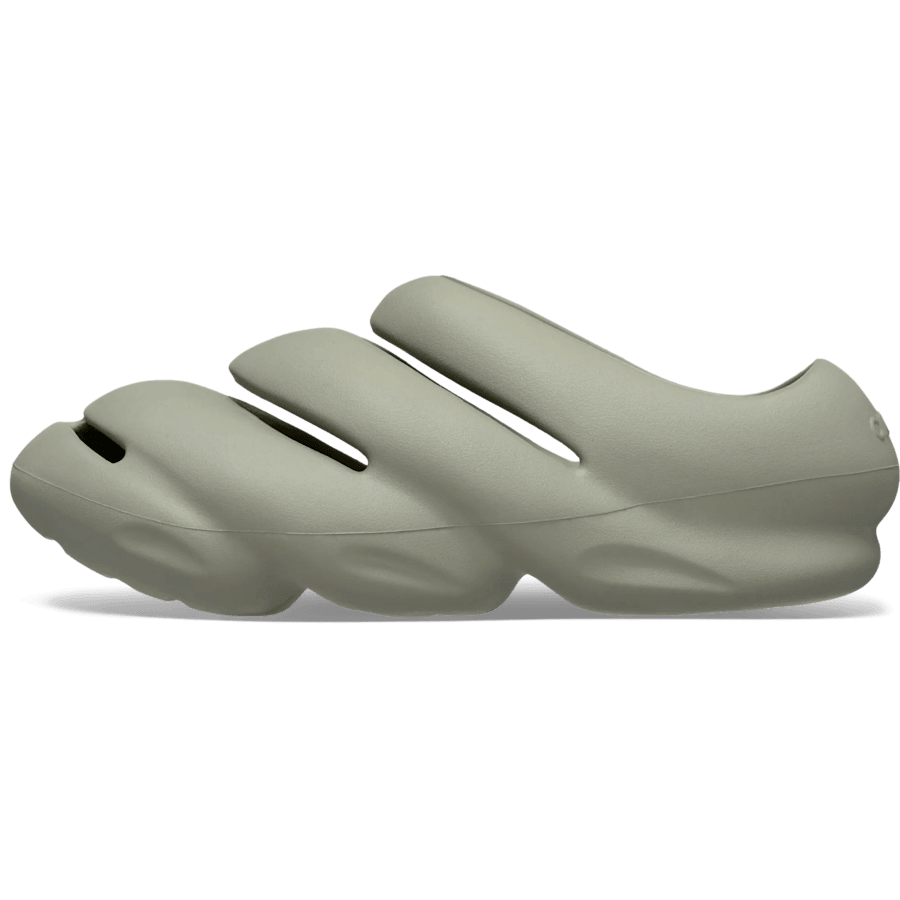 products/213756_1LM_ALT900 - Crocs