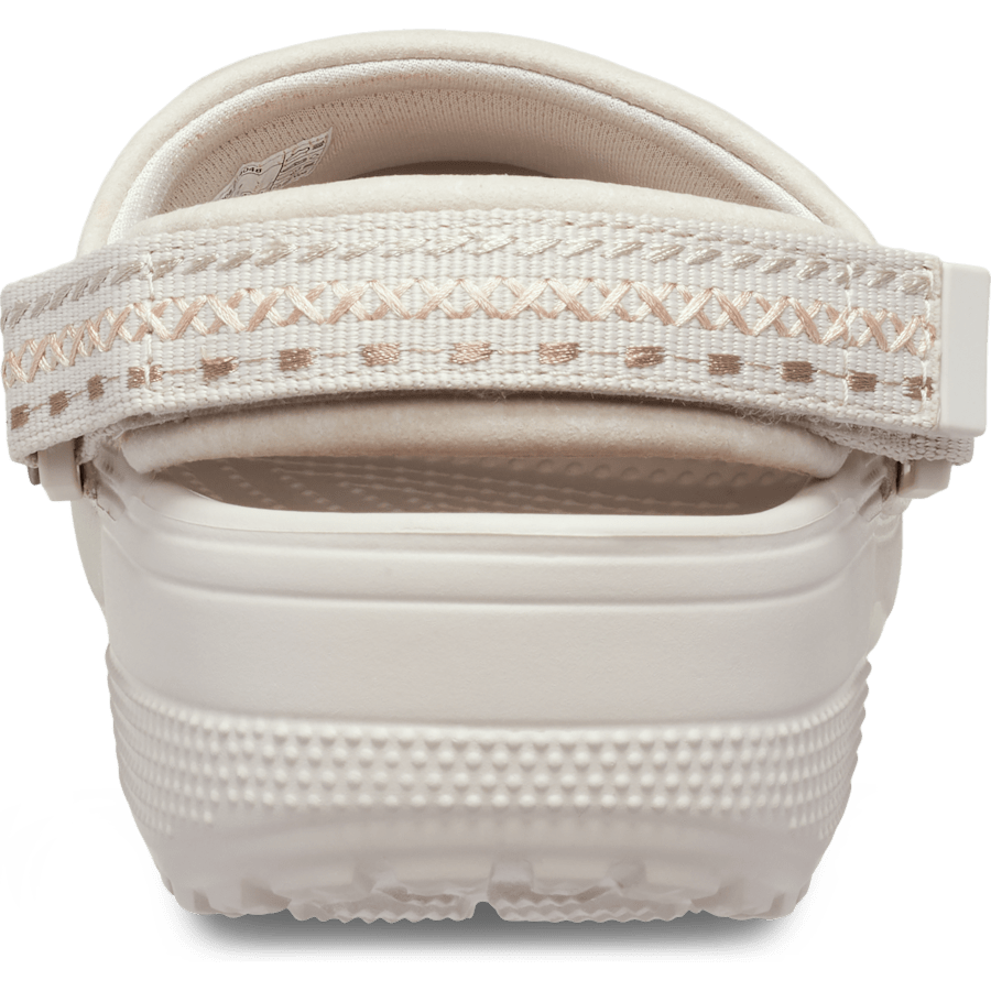 Couleur Crafted Vegan Suede Stitch Clog - En arrière - Crocs