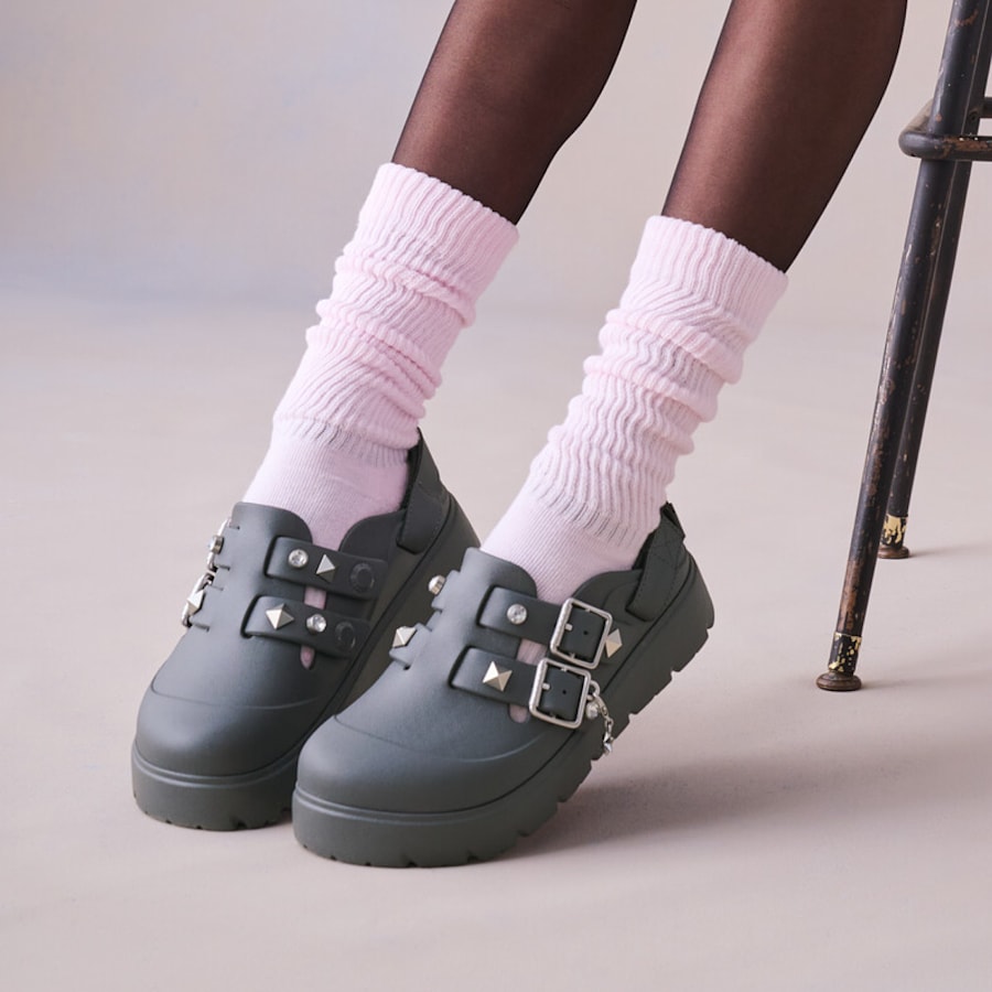 Carbon Loaferette Star Studded Clog - mode de vie - Crocs