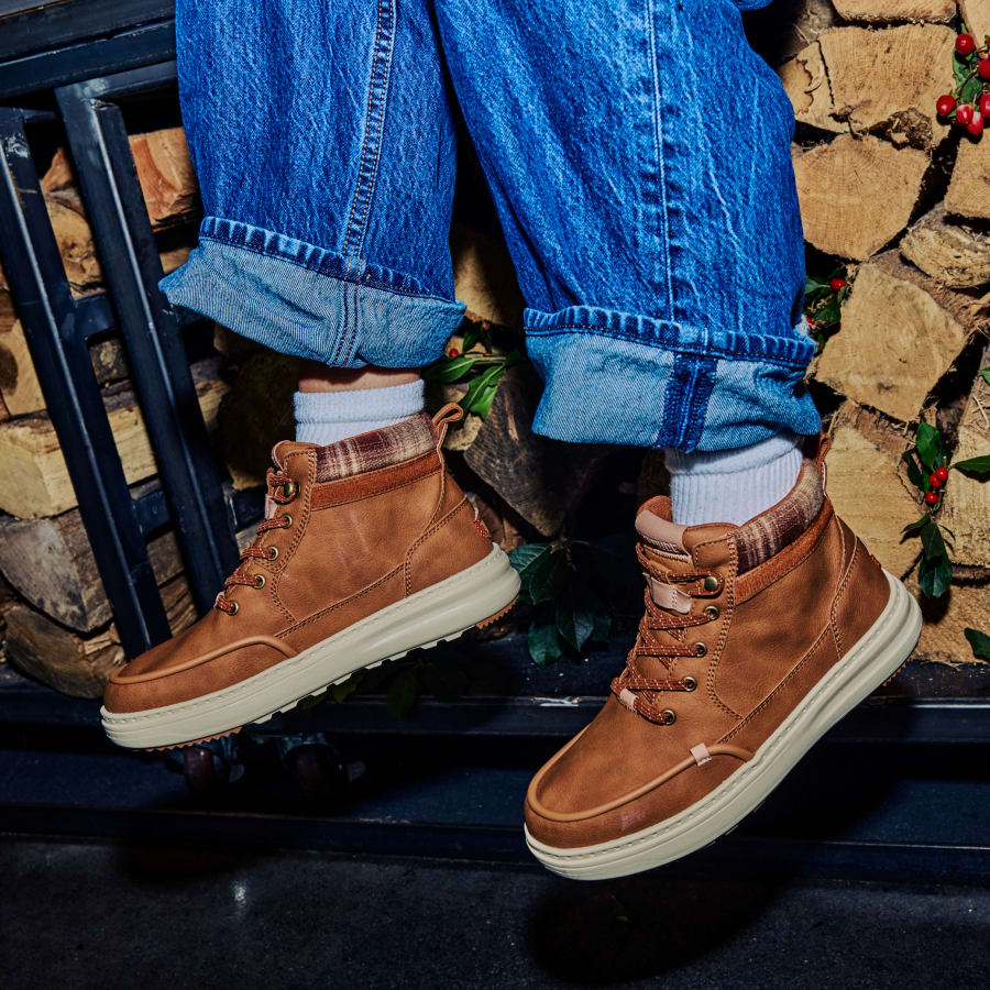 products/45886_21N_ALT105 - HEYDUDE