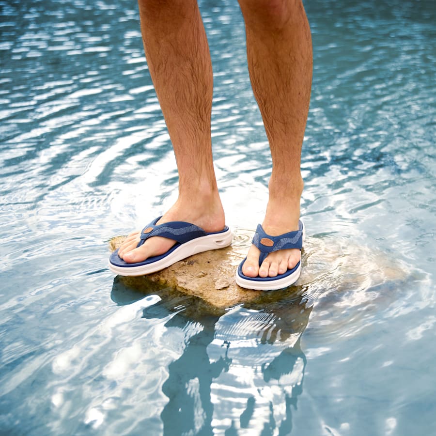 products/45968_4UA_ALT105 - HEYDUDE