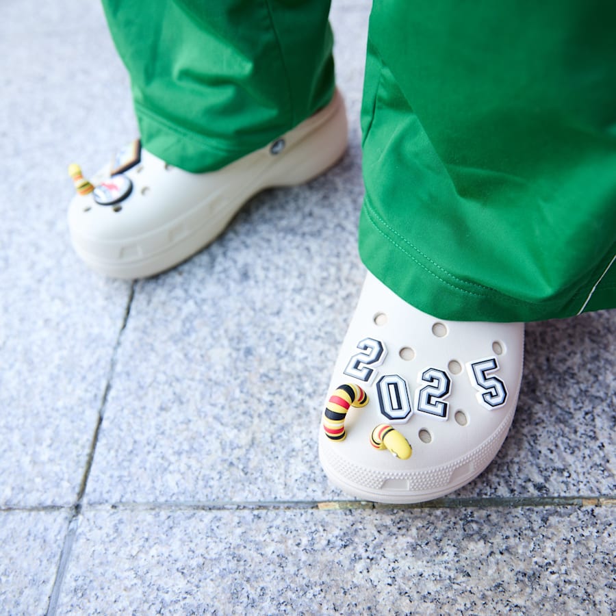 開運ジビッツ™プレゼントキャンペーン | Crocs公式