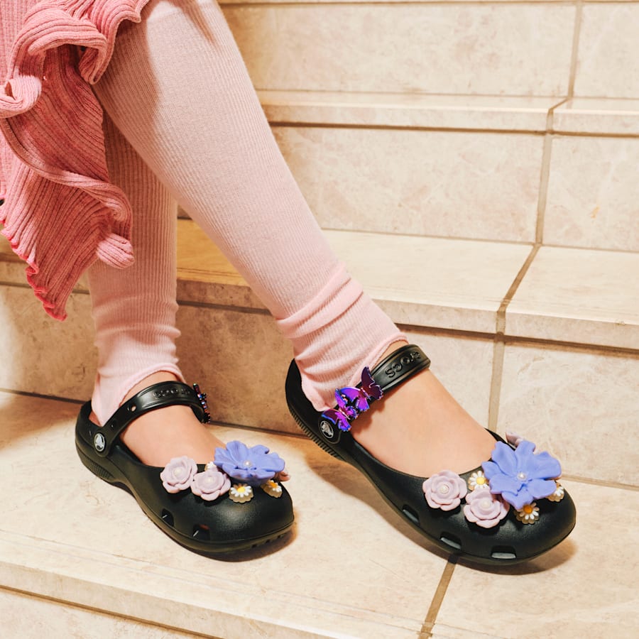 新品！スローブイエナ⭐︎ ハンドクロシェフラワーベスト　TGOR/トゴール 仲里依紗×クロックス｜どんなワタシだって、クロックス履いて ジブン