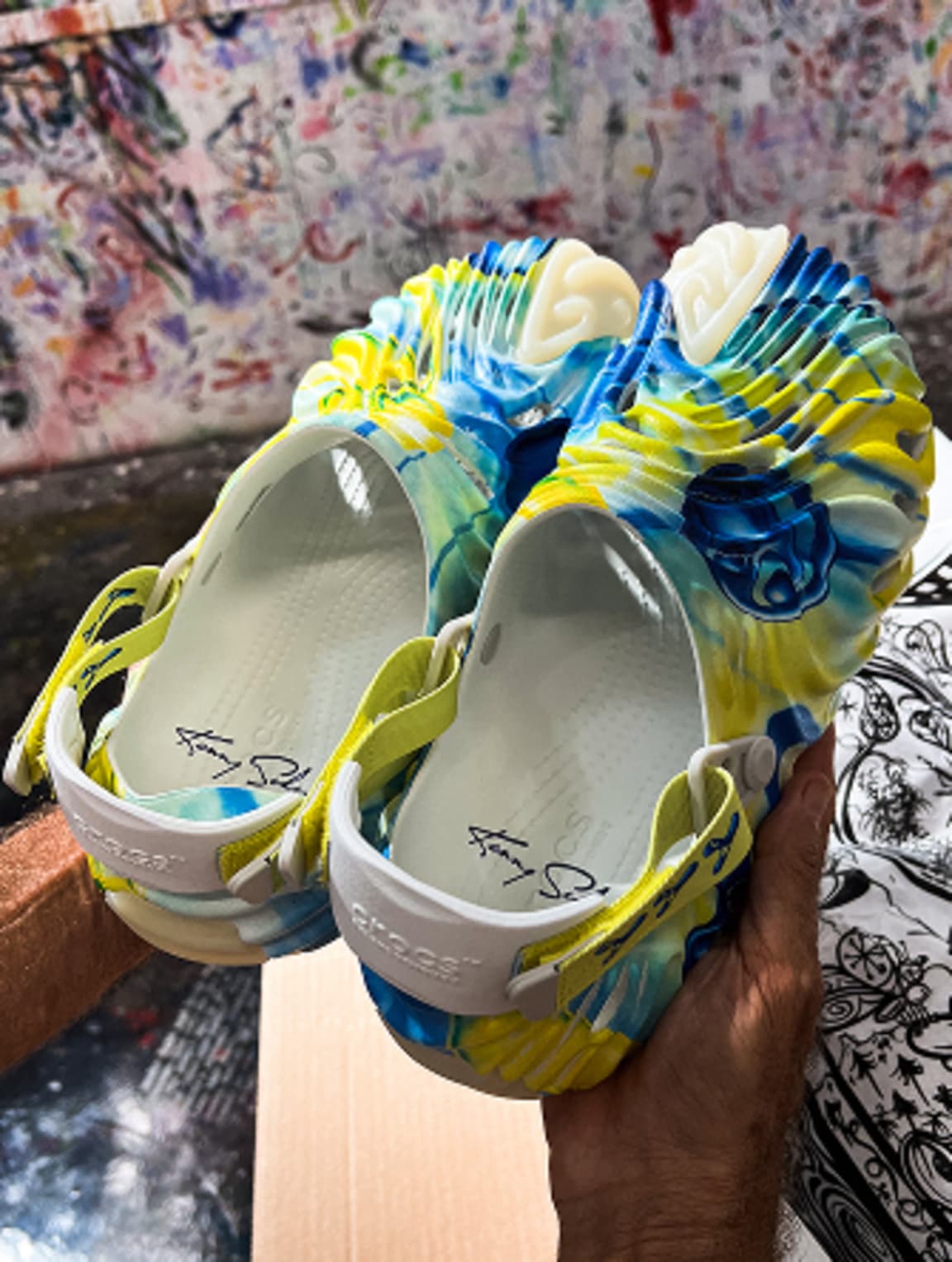 クロックス 発売日カレンダー｜最新コラボ・限定アイテム発売情報