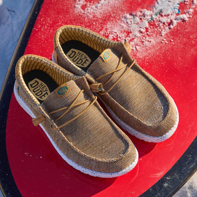 Men's Slip-On Loafers | Lightweight Comfort | HEYDUDE EU