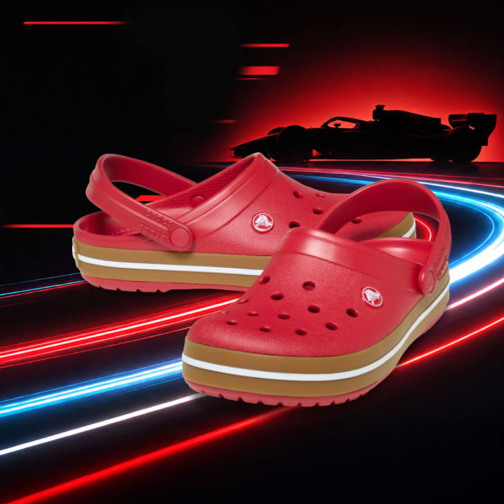 Flash Sale 🚨 30% Off | Crocs Singapore