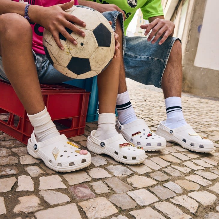 クロックス タイプ別で選ぶ、 父の日ギフト特集｜Crocs公式
