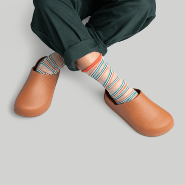 Comfortable Nurse Shoes and Clogs for Healthcare Workers Crocs