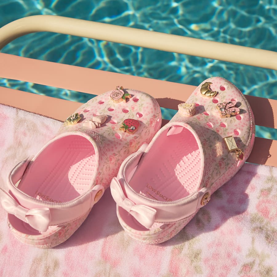 ヴィンテージ　ベティ・ブープ　ボブルヘッド　アロハ　フラダンス LoveShackFancy Classic Clog - Crocs