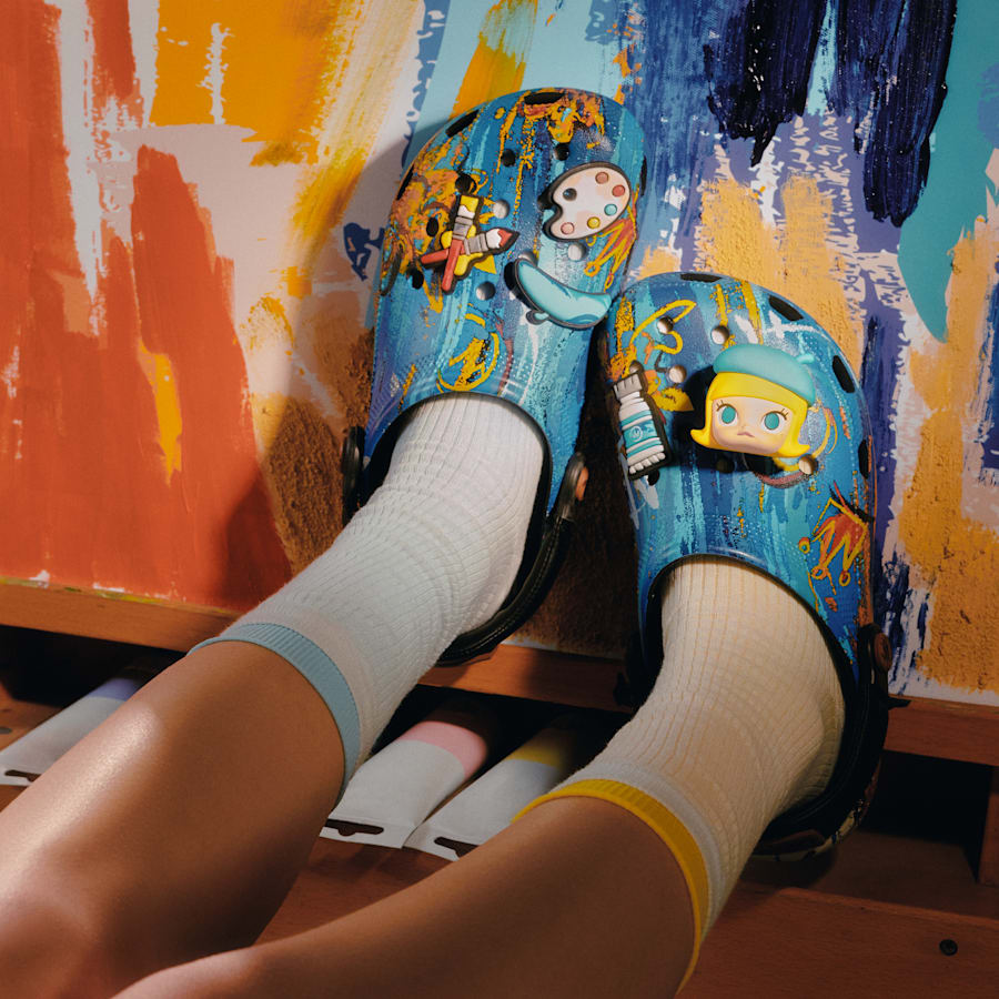 POP MART MOLLY Classic Clog - Crocs
