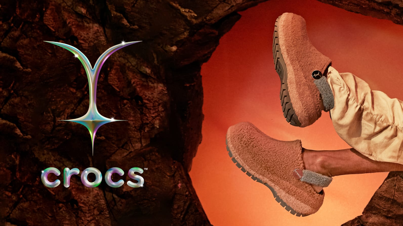 Love it, love it! 'Shrek x Crocs' Collaborative Clogs Revealed! – Croc  Lights®