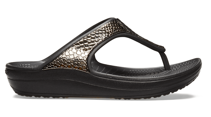 UPC 191448299467 product image for Crocs Gunmetal/Black Women's Crocs Sloane Metallic Texture Flip | upcitemdb.com