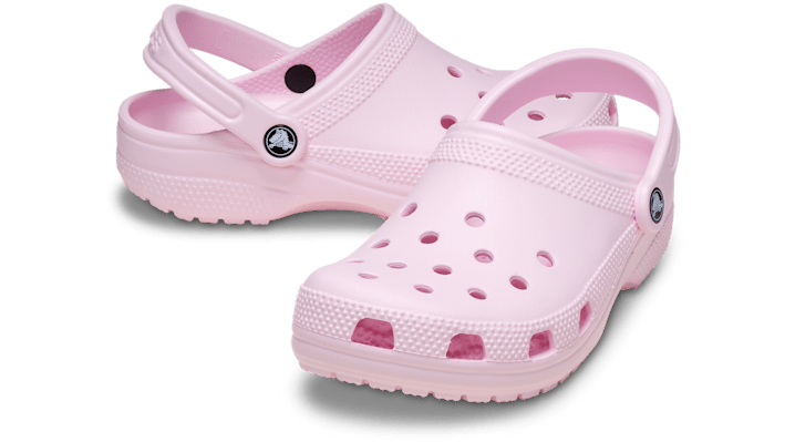 Crocs Classic Clog In Pink Milk