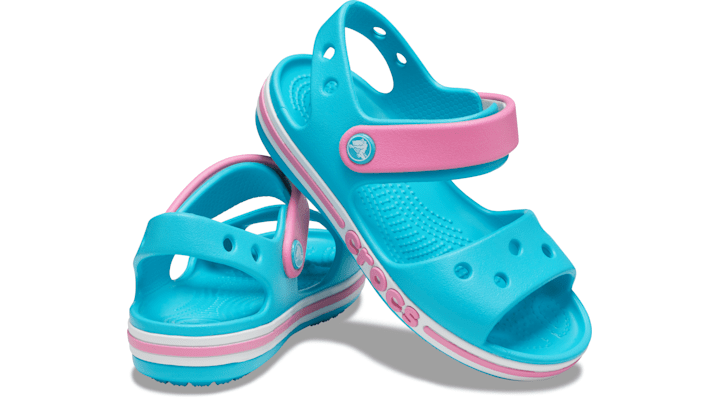 ＜クロックス公式＞ ★30%OFF！サンダル KIDS' SWIFTWATER&trade; EXPEDITION SANDAL キッズ、子供用、男の子、女の子 ブルー/青 15.5cm スウィフトウォーター エクスペディション サンダル キッズ 30%OFF セール アウトレット