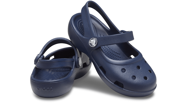 ＜クロックス公式＞ ★40%OFF！サンダル KIDS' CLASSIC CROSS-STRAP SANDAL ガールズ、キッズ、子供用、女の子 ピンク 15.5cm クラシック クロス ストラップ サンダル PS 40%OFF セール アウトレット