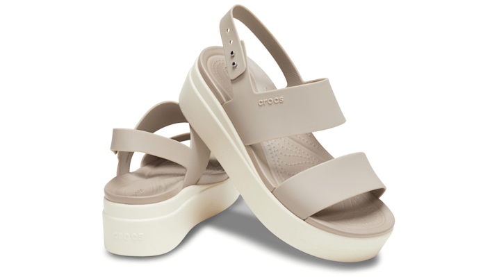 ＜クロックス公式＞ ★40%OFF！サンダル WOMEN'S CROCS BROOKLYN LOW WEDGE レディース、ウィメンズ、女性用 ブルー/青 24cm クロックス ブルックリン ロー ウェッジ ウィメン 40%OFF セール アウトレット