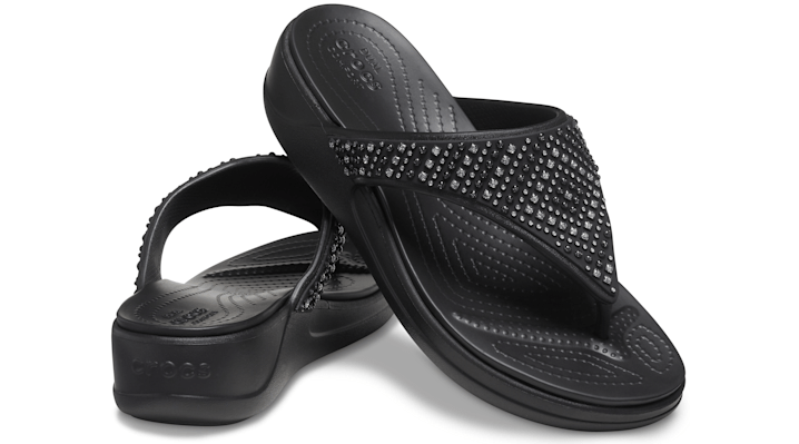 ＜クロックス公式＞ ★30%OFF！サンダル WOMEN'S CLEO SANDAL レディース、ウィメンズ、女性用 ブラック/黒 25cm クレオ サンダル 30%OFF セール アウトレット