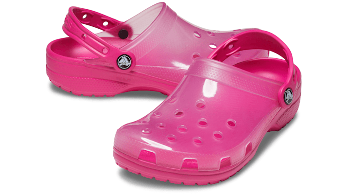 ＜クロックス公式＞ サンダル CLASSIC CROCS OUT OF THIS WORLD SANDAL メンズ、レディース ライトブルー/水色 24cm クラシック クロックス アウト ディス ワールド サンダル