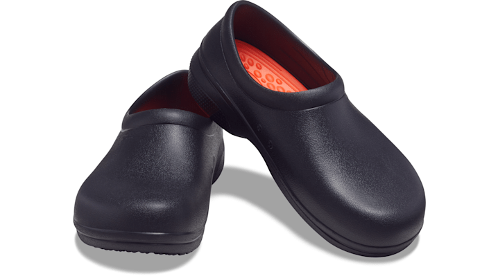  靴 CROCS ON-THE-CLOCK LITERIDE™ SLIP-ON メンズ、レディース ブラック/黒 22cm オン ザ クロック ライトライド スリッポン