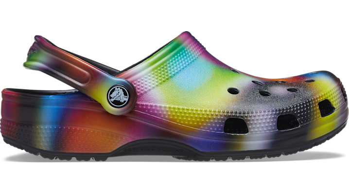 Crocs Classic Solarized Clog; Black / Multi, M12 In Black/multi