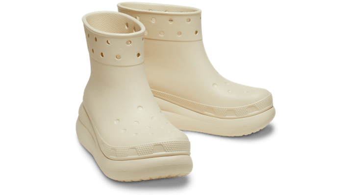 【CROCS】 Classic Crush Boots−BONE Crocs Classic crush boots in bone | ASOS