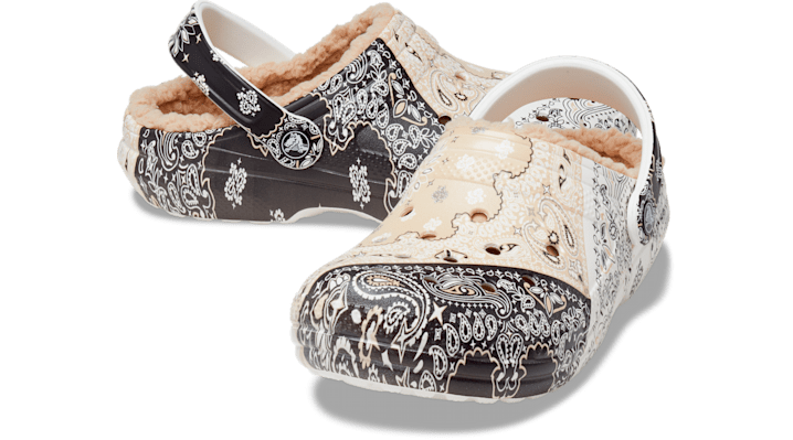 Crocs Classic Fleece Lined Bandana Clogs Unisex Chai / Multi - 208061-2ZM