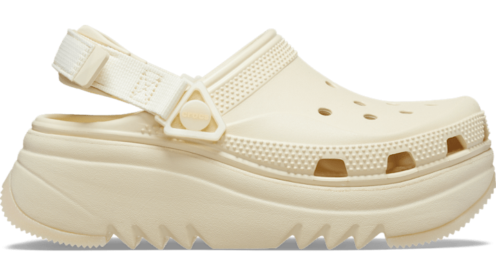 CROCS HIKER XSCAPE CLOG; VANILLA, M12