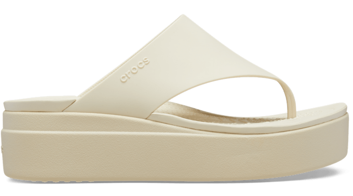 Crocs Brooklyn Flip In Bone