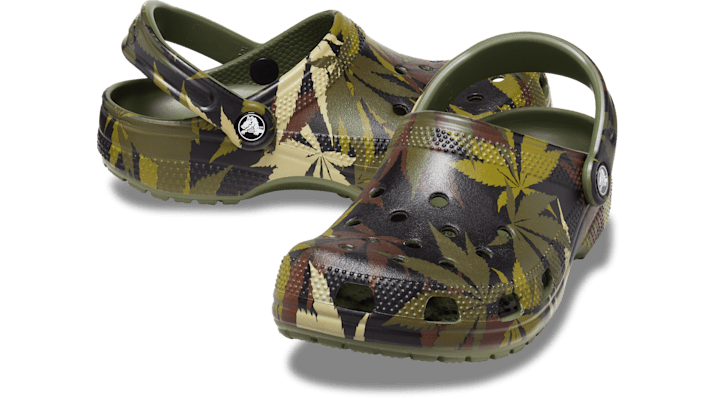 Crocs Classic Clog 'Hemp Camo' | Green | Men's Size 9 - 209100-3TC