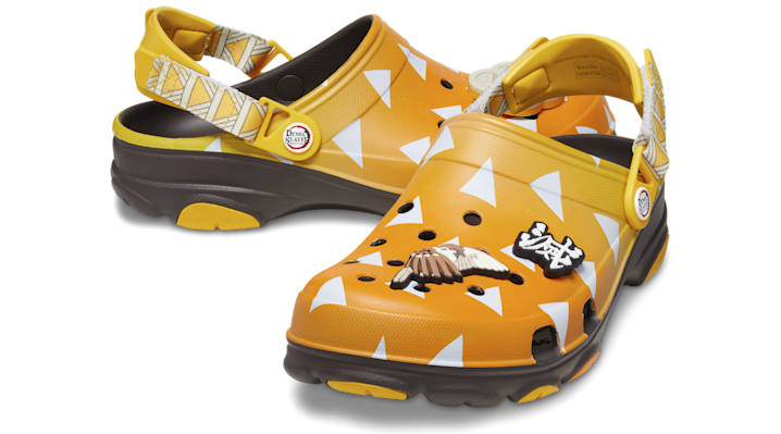 Crocs Classic All-Terrain Clog Demon Slayer Zenitsu - 209318-206