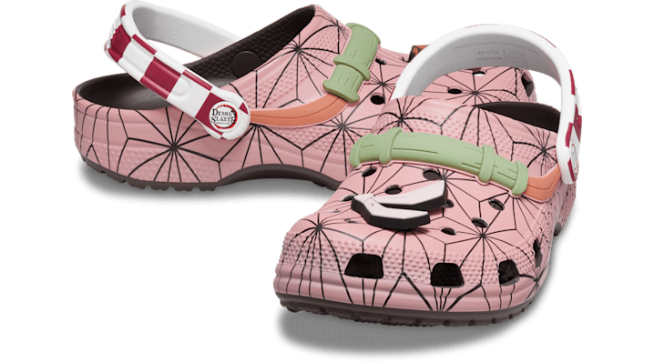 Crocs Classic Clog Demon Slayer Nezuko - 209320-206