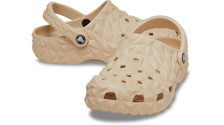 crocs little 2019 brand ambassadors zooey deschanel | - 209563-2DS