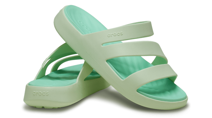 Crocs | Women | Getaway Strappy | Sandals | Jade Tint | - 209587-3YH