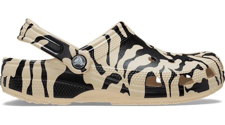 Crocs Classic Woodcut Floral Sabots Unisex Shitake - vue 1