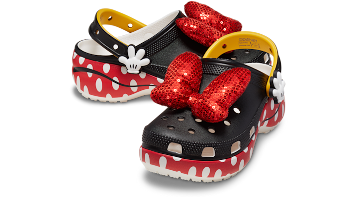 (WMNS) Crocs x Minnie Mouse Classic Platform Clogs 'Black Red White' - 209896-100