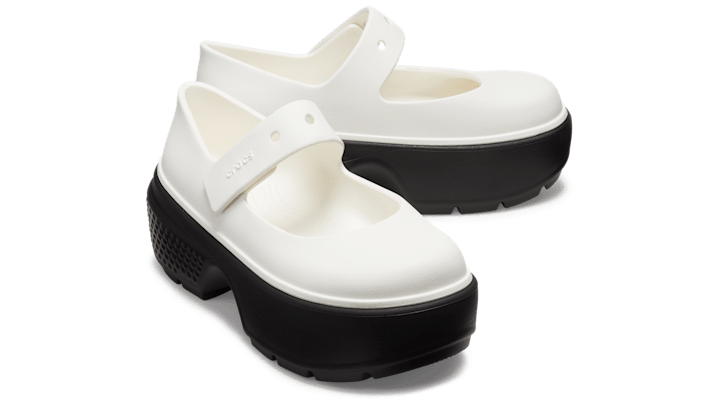 Crocs unisex Stomp Mary Jane Shoes Chalk/Black - 209939-0WX