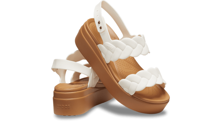 Crocs | Women | Brooklyn Woven Low | Sandals | Chalk | - 209977-0WV