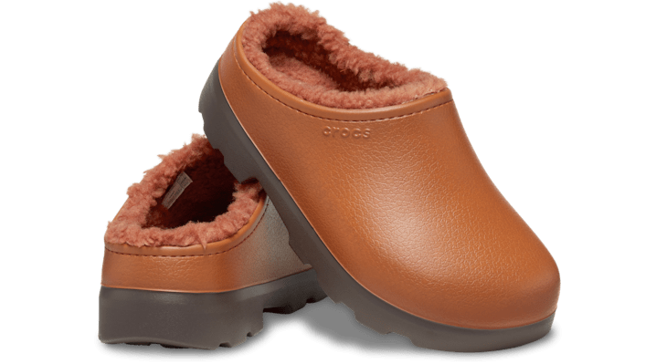 Crocs | Unisex | Dylan Lined | Clogs | Cognac | - 210060-21N