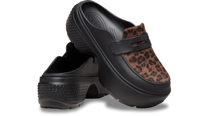 Crocs unisex Stomp Leopard Loafer Clogs Black / Multi Animal