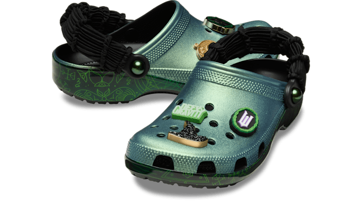 Crocs | Unisex | Wicked Elphaba Classic | Clogs | Multi | - 210524-90H