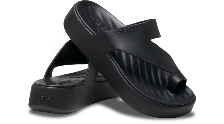 Crocs | Women | Getaway Platform Toe Loop | Sandals | Black |