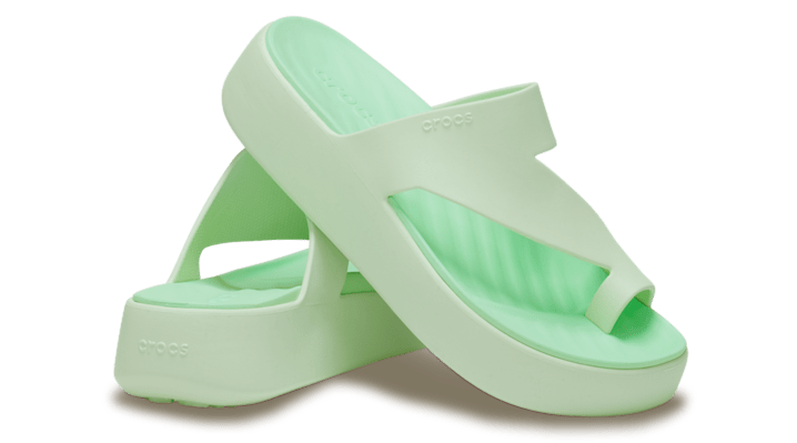 Crocs | Women | Getaway Platform Toe Loop | Sandals | Jade Tint | - 210834-3YH